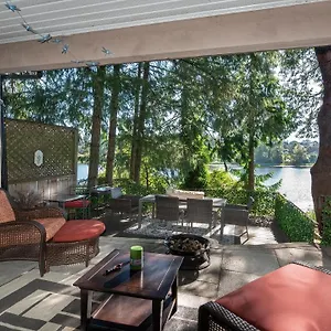 Holiday home Willow - Lakeside Retreat